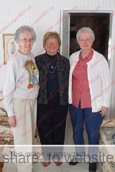 Mary Elizabeth, Frances and Connie Three well known Peach Creek “Brats”- 