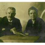 Joe and Littia Manet from Hungary. He was 54 and she was 50. They
arrived in the USA in 1905. Address on the back: Mrs Mary Jenkins, 408 Round Addition, Box 63, Monaville, WV. Courtesy of Bob Piros. Joe and Littia Manet