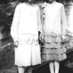 Virginia Taylor and Elizabeth Taylor about 1927