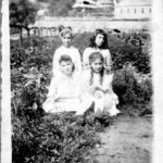 Virginia Taylor and the Roberts girls 1921 Virginia Taylor and the Roberts girls 1921