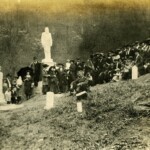 Hatfield Clan Gathered at Statue of Anderson Hatfield, Sarah Ann, Logan County, WV.
ca. 1925. Levicey Hatfield is shown in front of the monument of her husband. With permission & courtesy of <a href="http://wvhistoryonview.org/">wvhistoryonview.org</a> Hatfield Clan Gathered at Statue of Anderson Hatfield, Sarah Ann, Logan County, W. V.