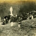 Hatfield Clan Gathered at Statue of Anderson Hatfield, Sarah Ann, Logan County, WV.
ca. 1925. Levicey Hatfield is shown in front of the monument of her husband. With permission & courtesy of <a href="http://wvhistoryonview.org/">wvhistoryonview.org</a> Hatfield Clan Gathered at Statue of Anderson Hatfield, Sarah Ann, Logan County, W. V.