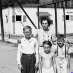Photo of Robison family at Man, WV about 1941 or 42.